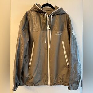 Moncler Army Green Hooded Jacket for Men - SZ 4 (US XL)